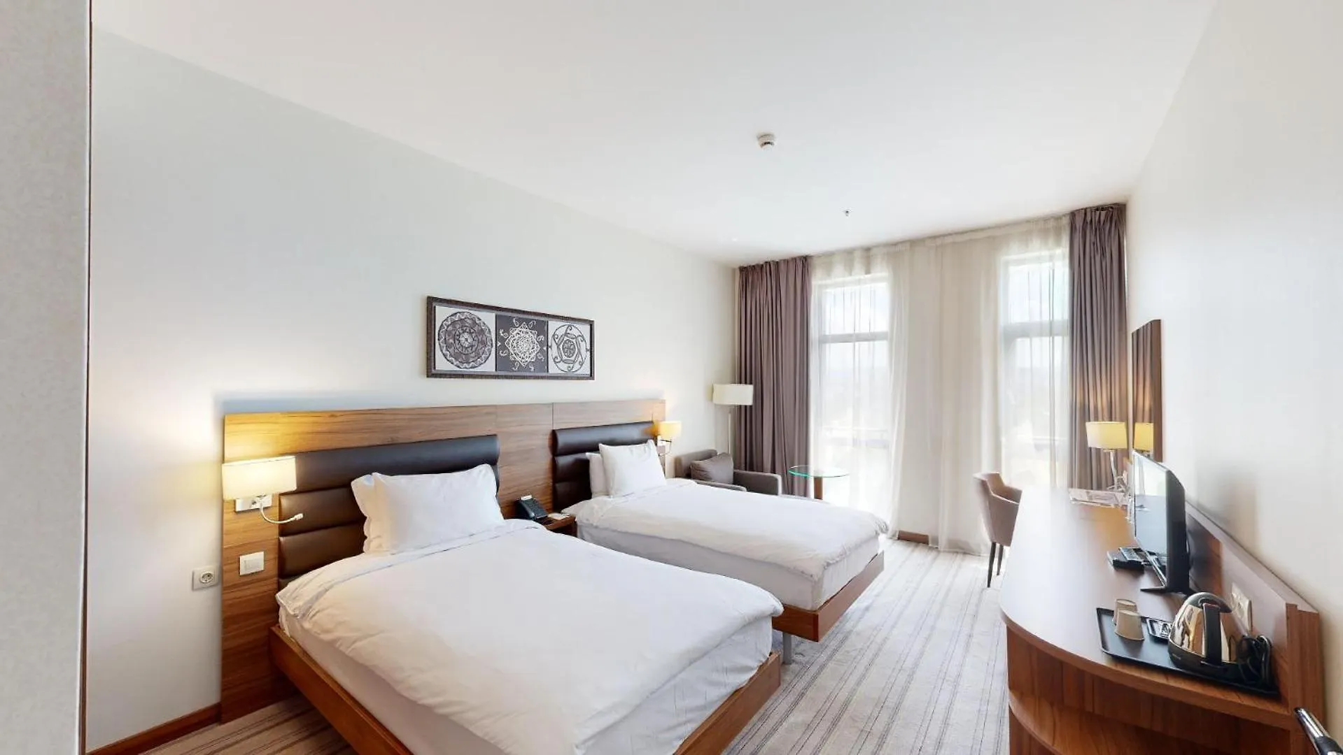 Premier Sofia Airport Hotel 4*,