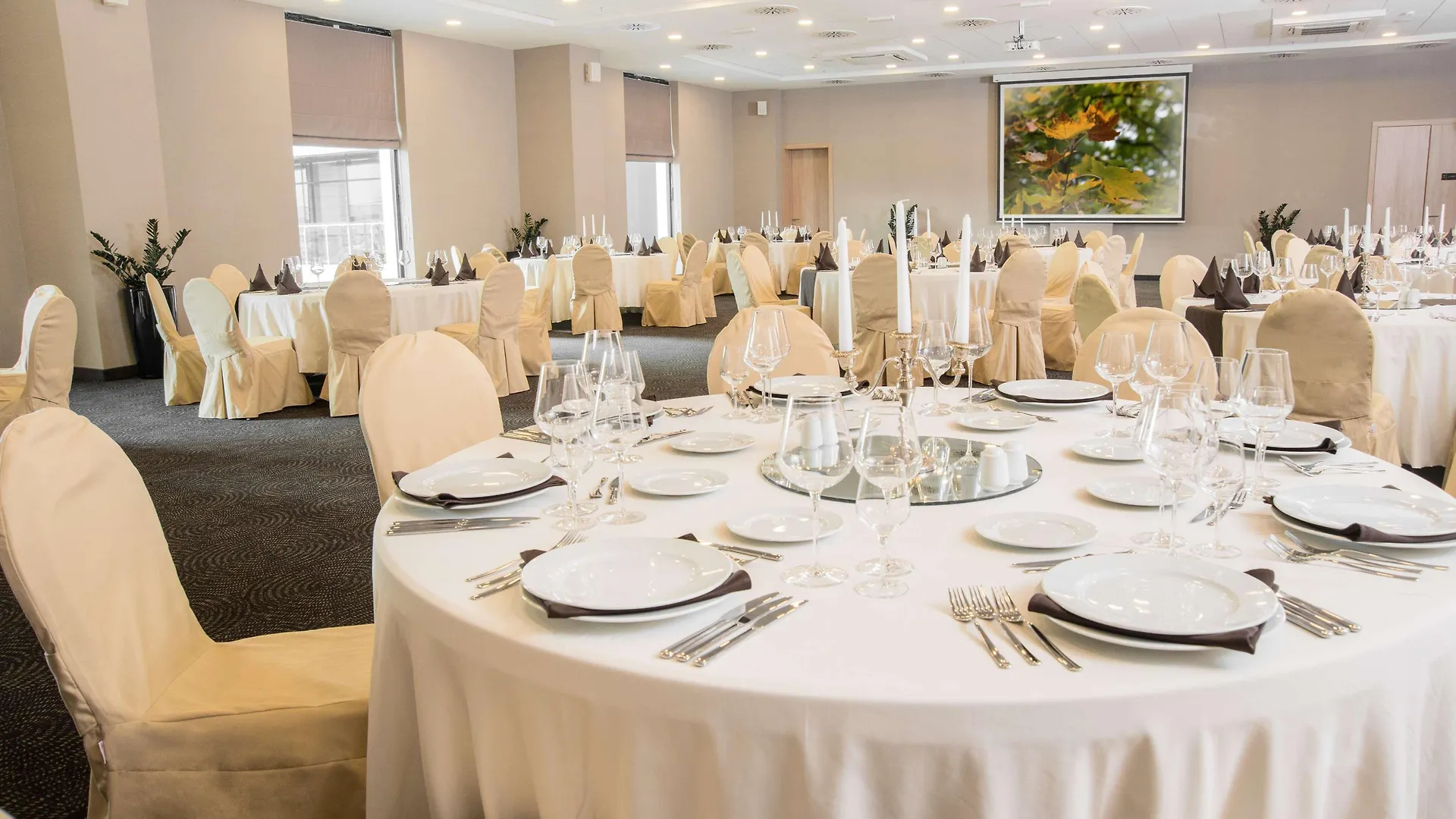 Premier Sofia Airport Hotel 4*,  Болгария