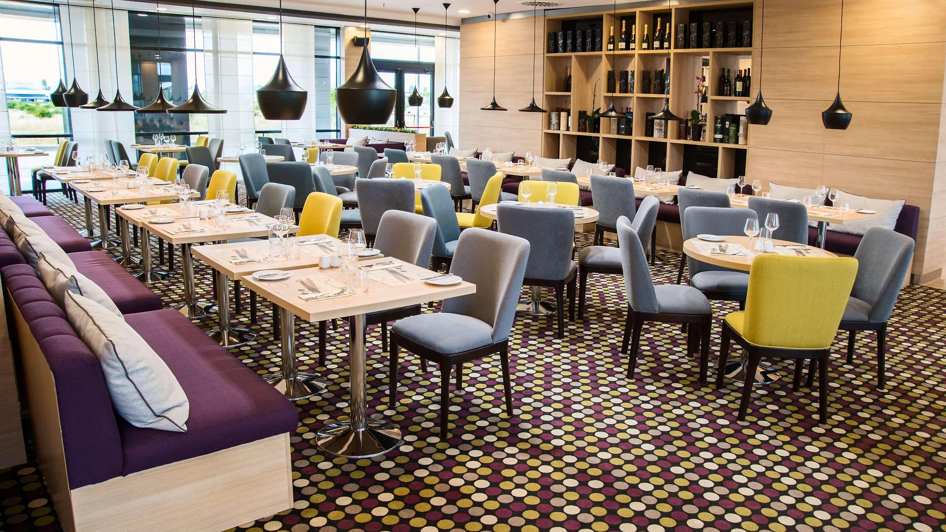 Premier Sofia Airport Hotel 4*,