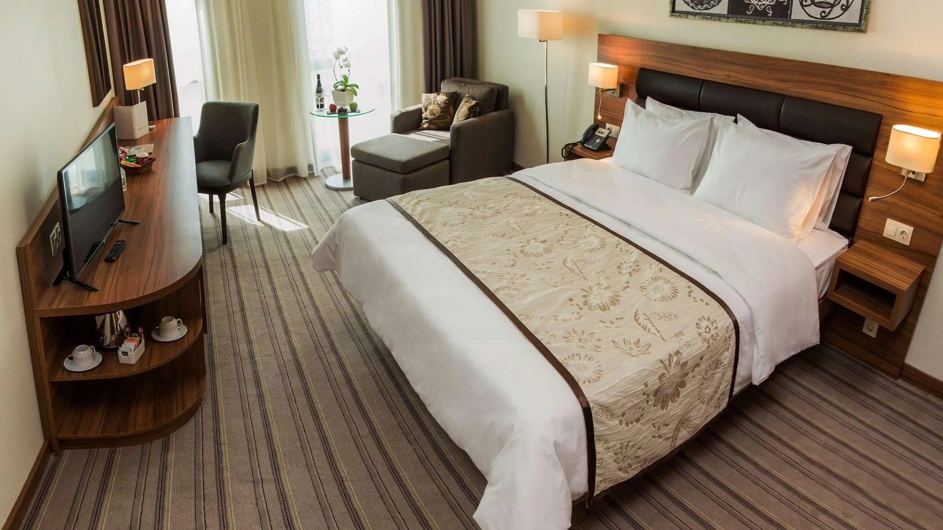 ****  Premier Sofia Airport Hotel Болгария
