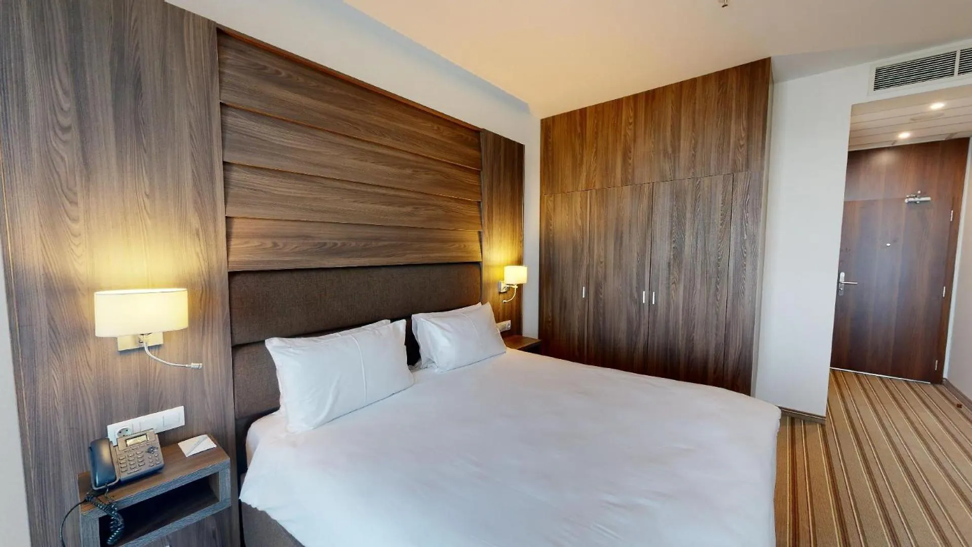 Premier Sofia Airport Hotel